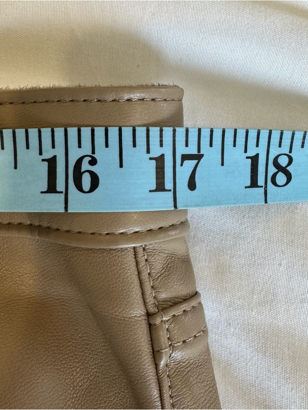 ✨ GAP High-Rise Vegan Leather Slim Pants – Camel | Size 12 ✨ - Picture 7 of 11